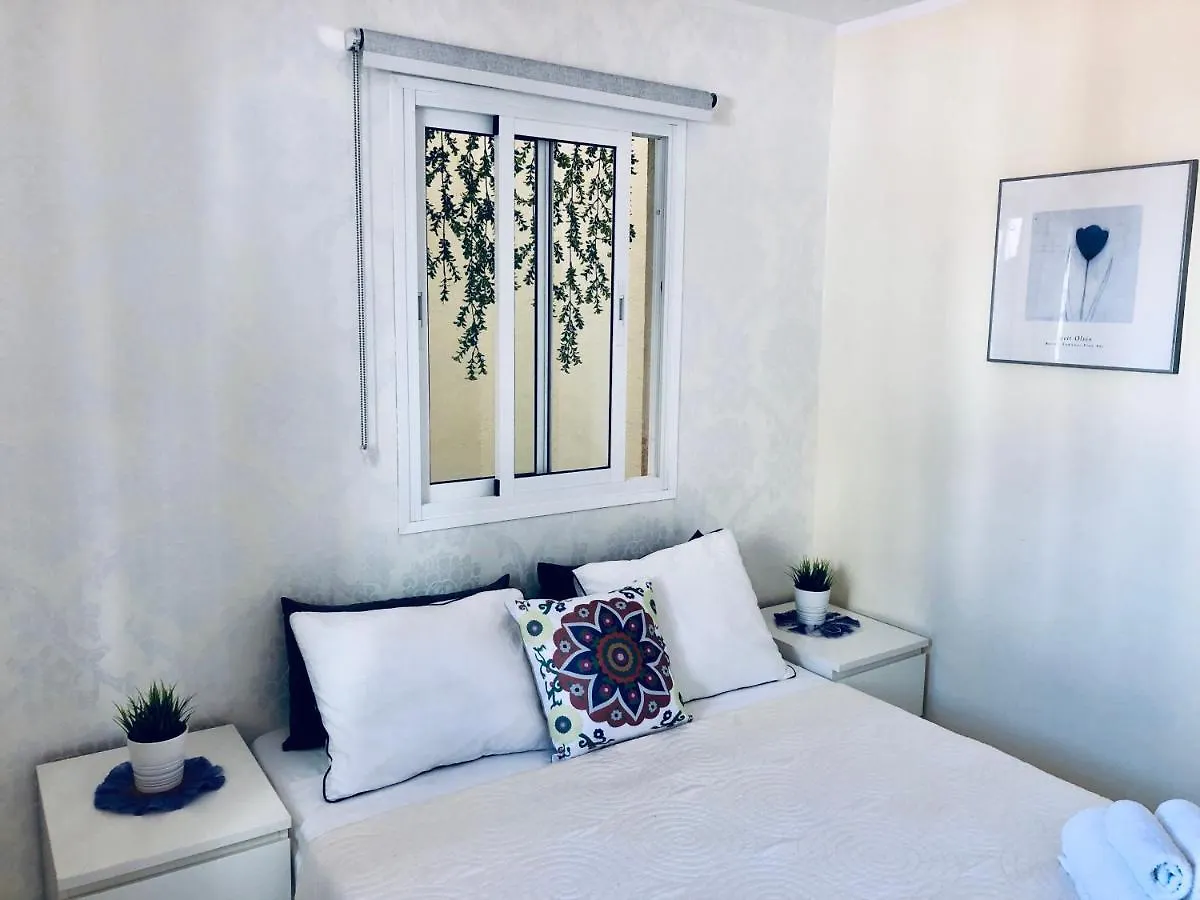 Beautiful Modern Apartment 100M From The Sea Fuengirola 0*,